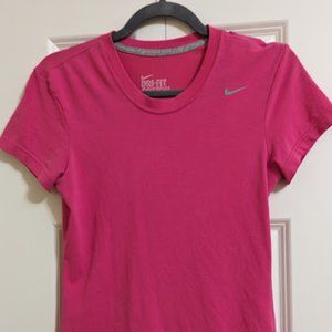 Ladies Nike Dri-Fit Pink Cotton Tee in XS